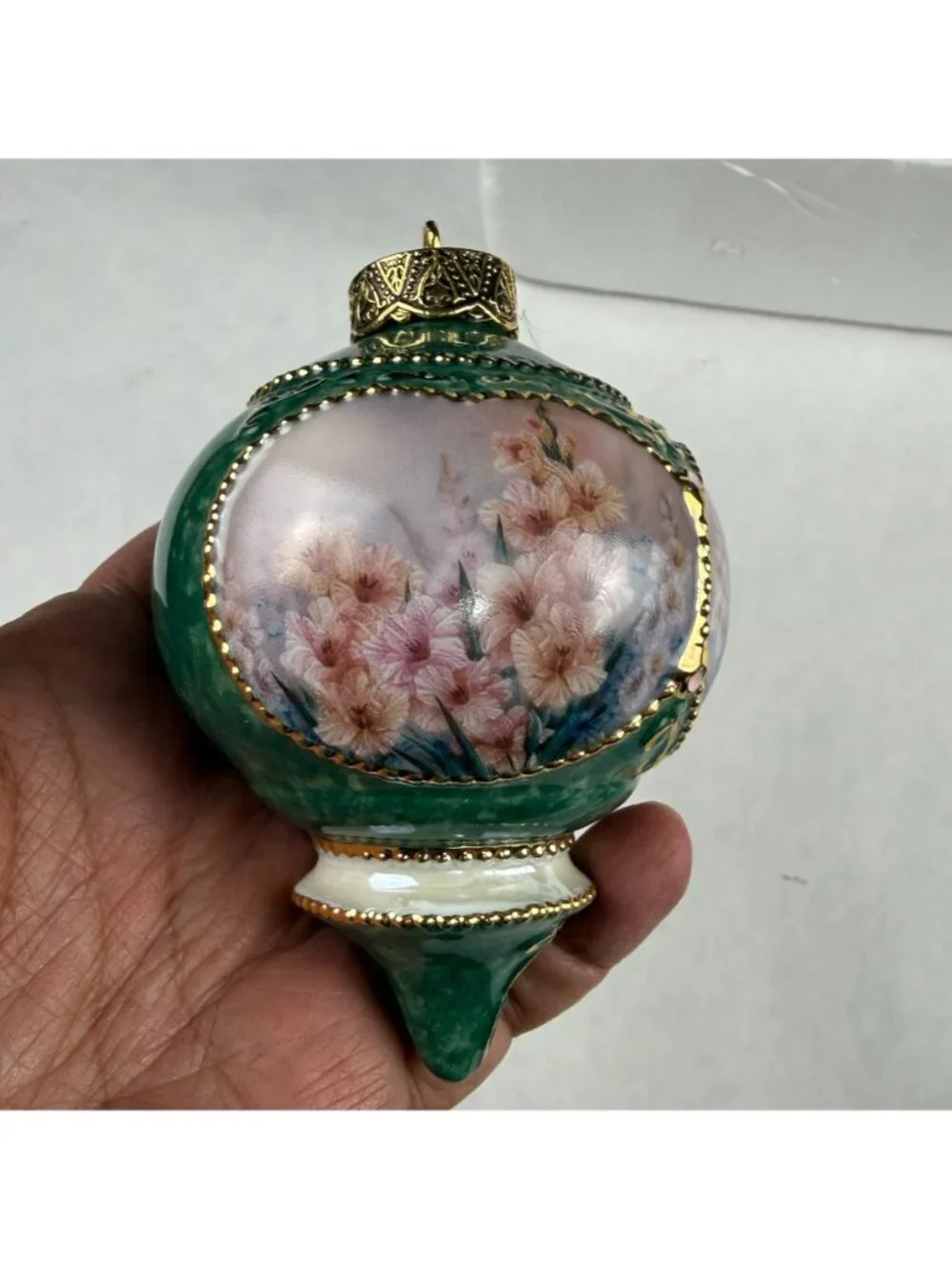 Vintage 1999 Lena Liu's Hummingbird Ornaments Gladiola and Begonia Garden